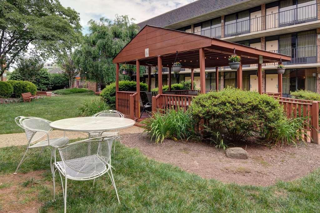 Suburban Studios Tysons Corner Viyana Konforlar fotoğraf