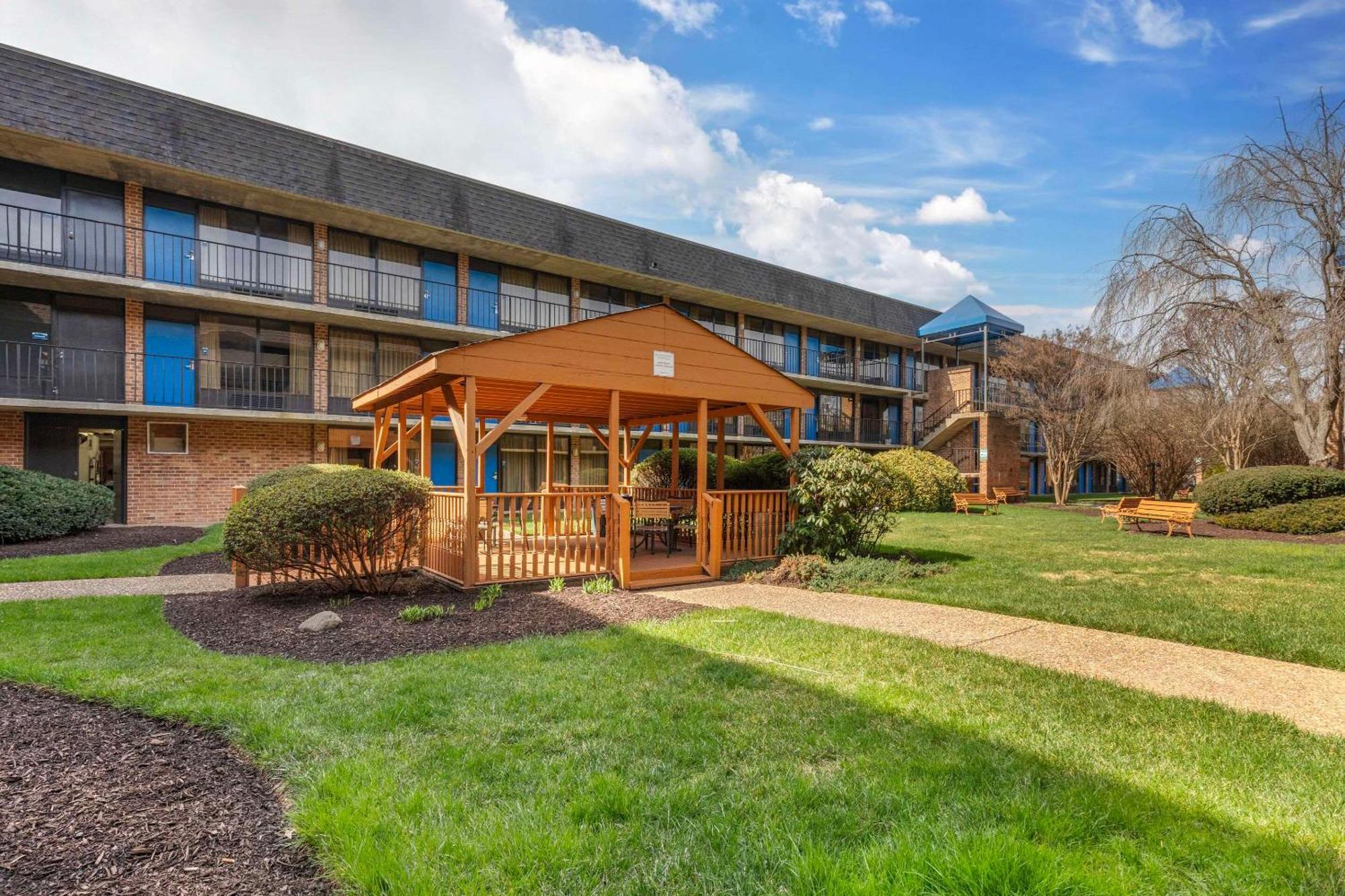 Suburban Studios Tysons Corner Viyana Dış mekan fotoğraf